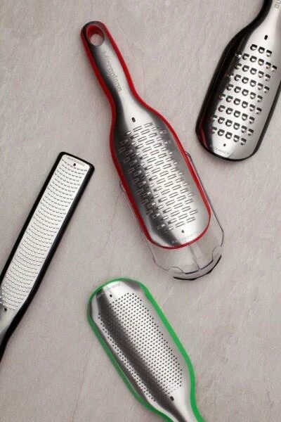 Schlussverkauf 🧨 Rabatt 🥰 Microplane Grobreibe Elite In Rot 👏 👍 - Image 2