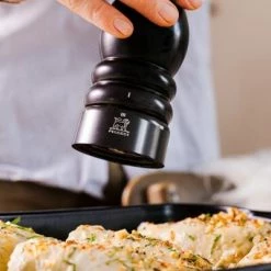 Billig ???? Blitzangebot ???? PEUGEOT Salzmühle Paris U′Select Satin-schwarz 22 Cm ✔️ ???? -BERNDES-Shop Paris Satin Black 41908 41915 41922 41939 close up Petit Studio Grands Boulevards until 2032 06 2